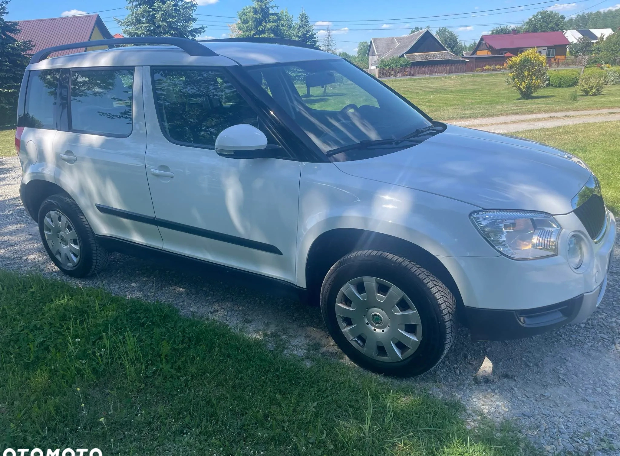 Skoda Yeti cena 29900 przebieg: 206000, rok produkcji 2012 z Zbąszyń małe 106